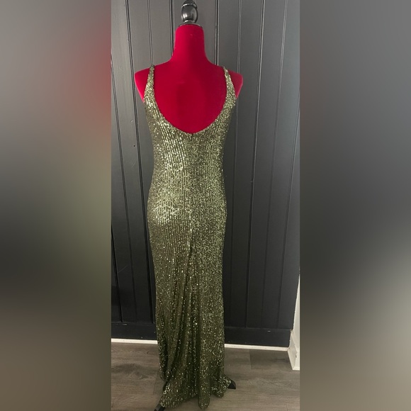 Ieena for Mac Duggal Olive Green Gown - Picture 4 of 10
